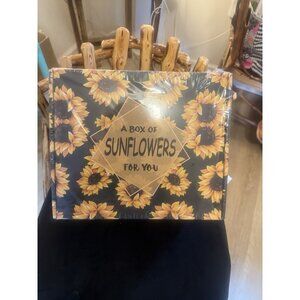 Sunflower Gift Box With 8  Items New And Sealed